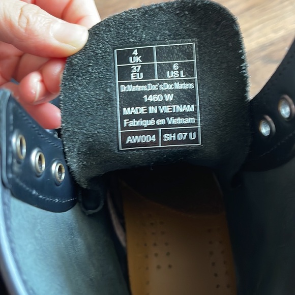 Doc Martens 1460 smooth leather lace up boots - Picture 7 of 7